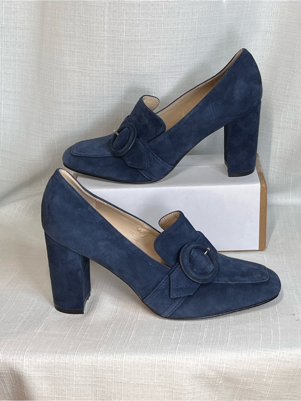 Marc Fisher Navy Suede Block Heel Loafer Pumps Buckle Accent Size 8